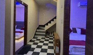 Lobby - Fabhotel Karshani Kripa Dham (Vrindavan)