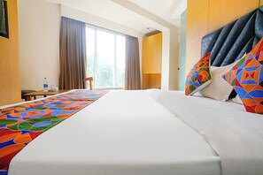 Egyptian cotton sheets, premium bedding, in-room safe, free WiFi - Fabhotel Gavalidev (Navi Mumbai)