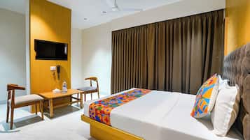 Executive Room | Egyptian cotton sheets, premium bedding, in-room safe, free WiFi