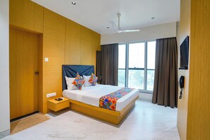 Egyptian cotton sheets, premium bedding, in-room safe, free WiFi - Fabhotel Gavalidev (Navi Mumbai)