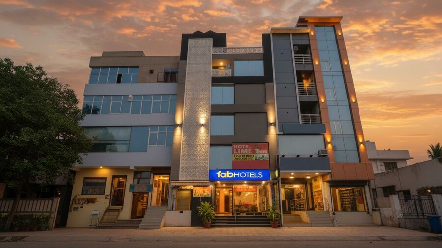 Fabhotel Lime Tree I