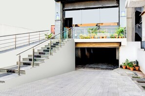 Property entrance - Fabhotel White Ridge Chaitanyapuri (Hyderabad)