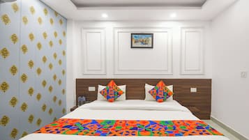 Egyptian cotton sheets, premium bedding, in-room safe, free WiFi