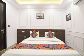 Egyptian cotton sheets, premium bedding, in-room safe, free WiFi - Via Dream Stay Inn (Faridabad)