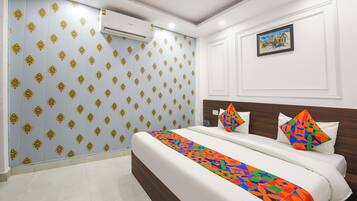 Deluxe Room | Egyptian cotton sheets, premium bedding, in-room safe, free WiFi