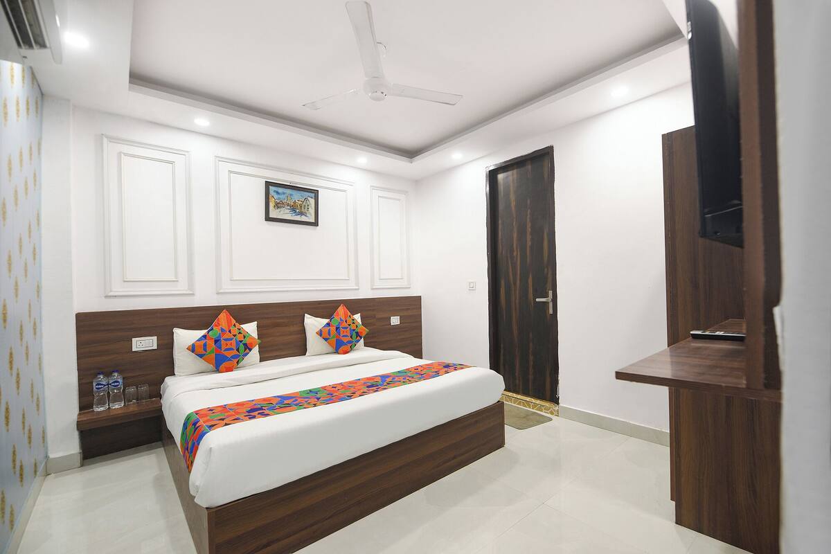 Habitación Deluxe | Sábanas de algodón egipcio, ropa de cama de alta calidad, caja fuerte