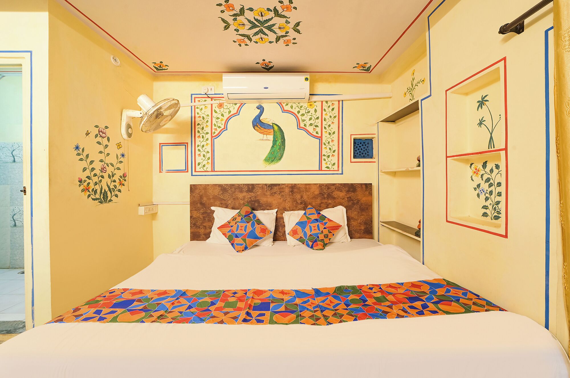 Deluxe-Zimmer | Bettwäsche aus ägyptischer Baumwolle, hochwertige Bettwaren, Zimmersafe