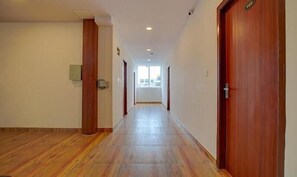 Lobby - Fabhotel Sri Udupi Park (Bangalore)