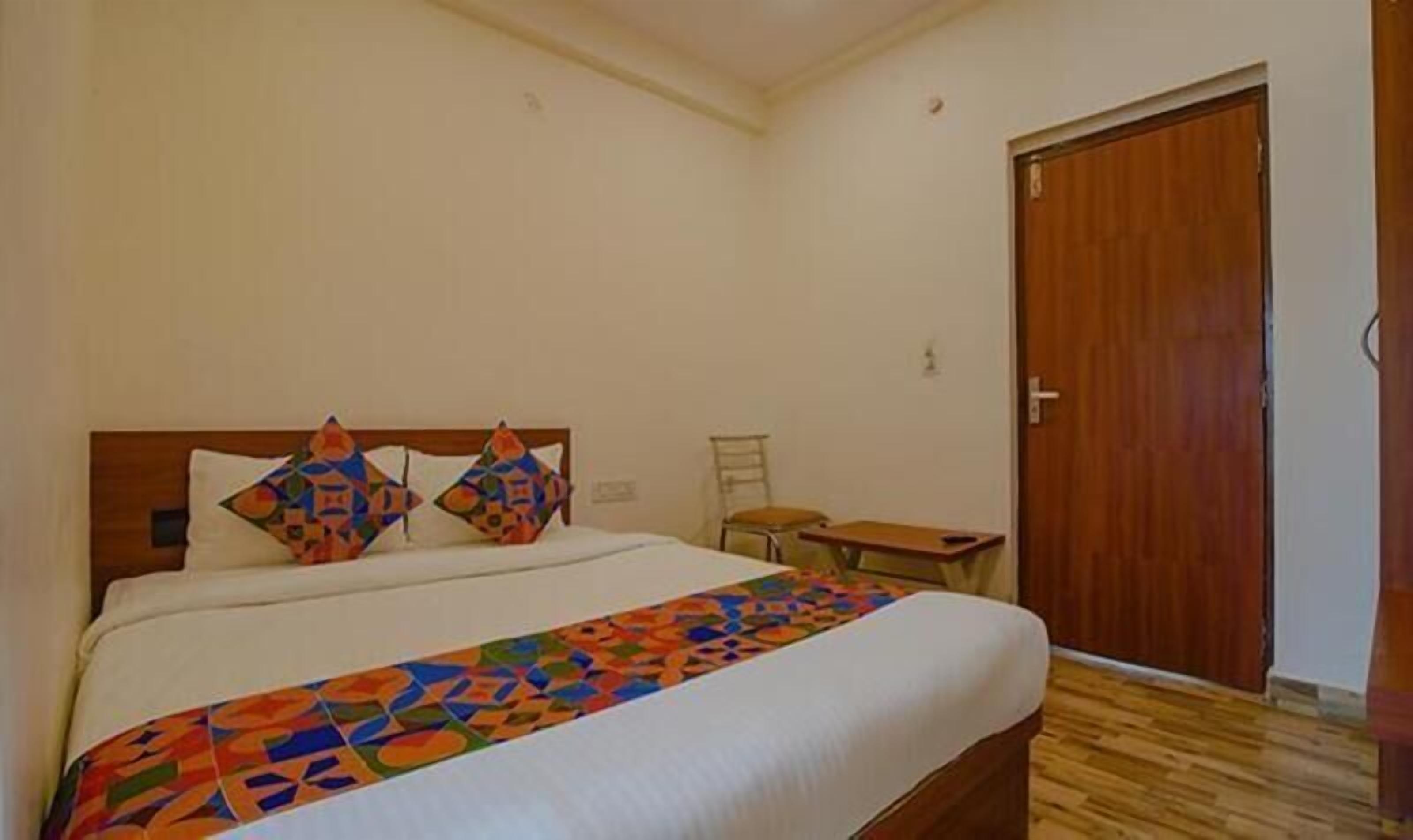 Deluxe Room | Egyptian cotton sheets, premium bedding, in-room safe, free WiFi