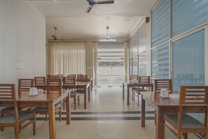 Restaurant - Fabhotel Mansarovar Palace (Jaipur)