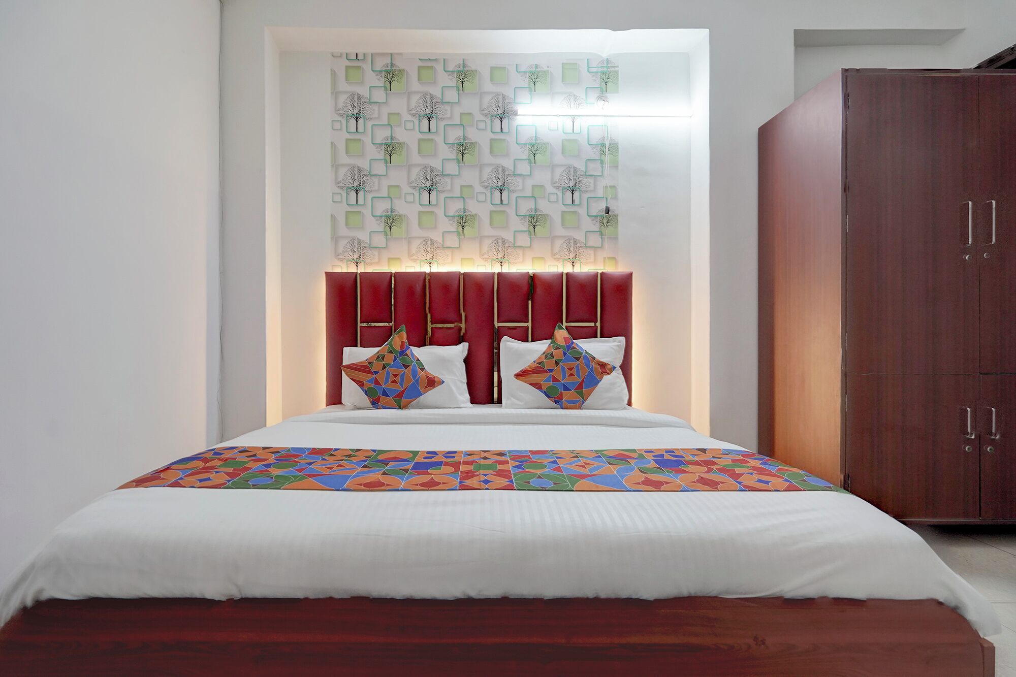 Premium Room | Egyptian cotton sheets, premium bedding, in-room safe, free WiFi