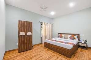 Deluxe Room | Egyptian cotton sheets, premium bedding, in-room safe, free WiFi - Fabhotel Kanwal Resort And Farms (Nainital)