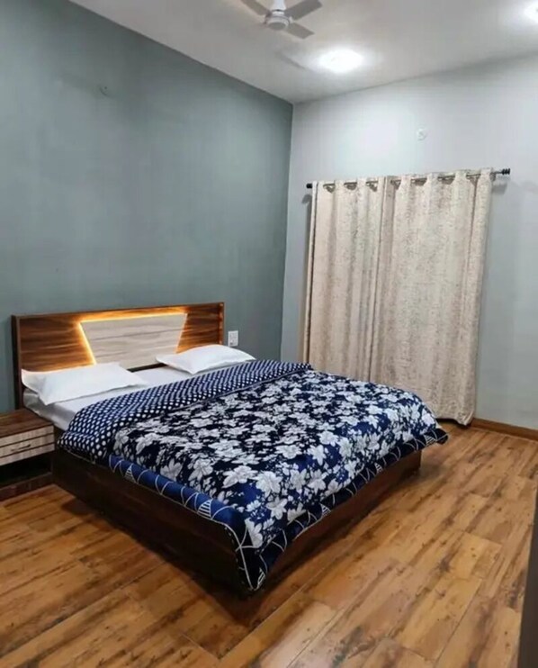 Egyptian cotton sheets, premium bedding, in-room safe, free WiFi - Fabhotel Kanwal Resort And Farms (Nainital)