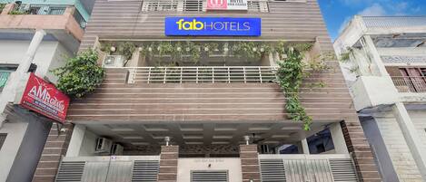 Entrada de la propiedad