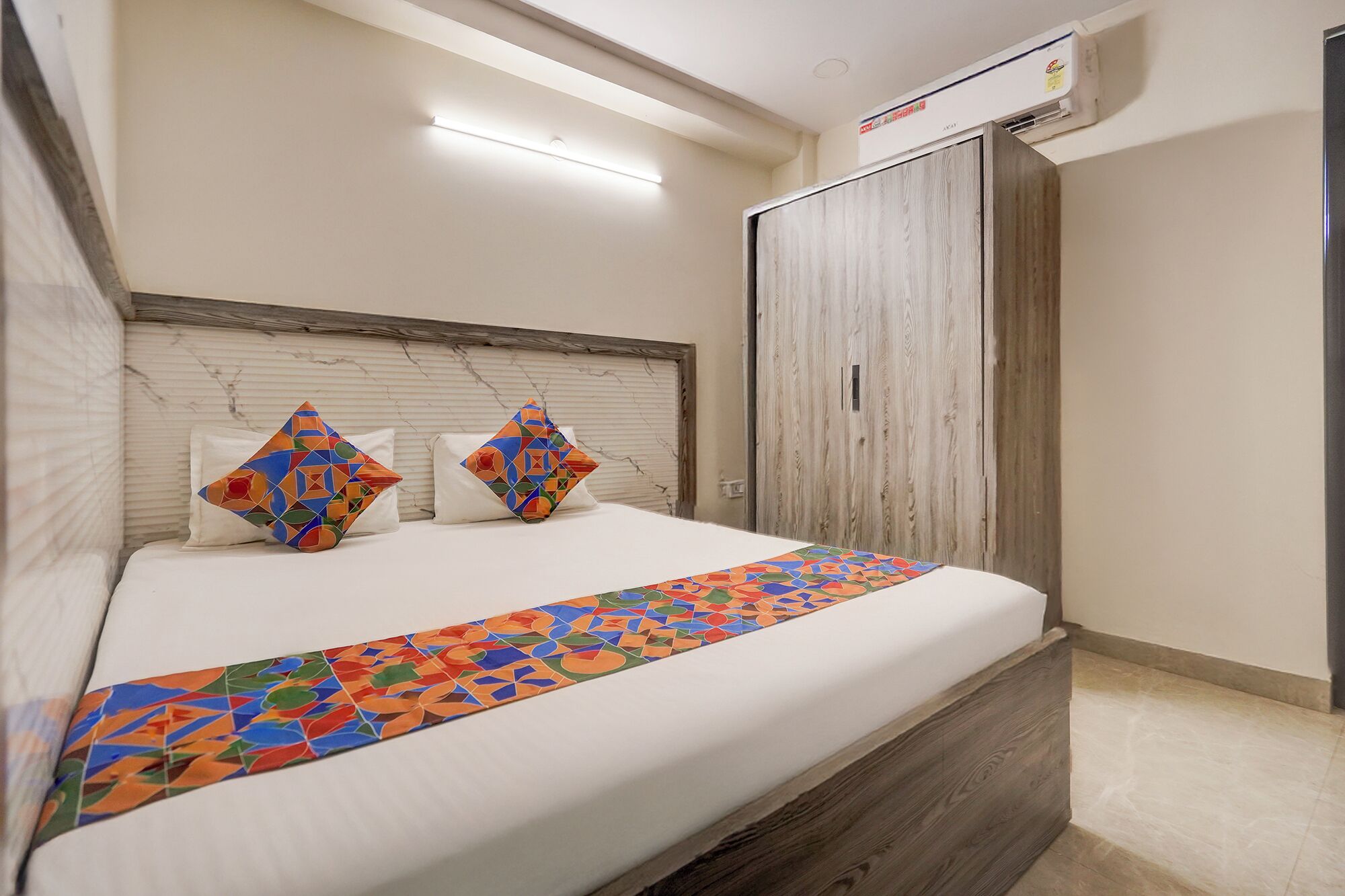 Family Room | Egyptian cotton sheets, premium bedding, in-room safe, desk