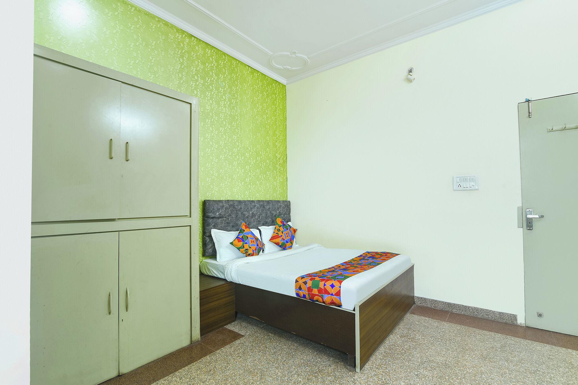 Bettwäsche aus ägyptischer Baumwolle, hochwertige Bettwaren, Zimmersafe