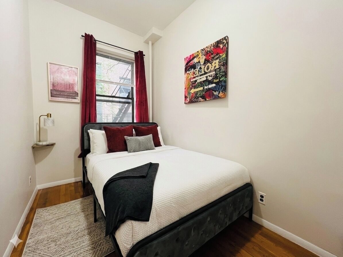 2 bedrooms, iron/ironing board, Internet, bed sheets