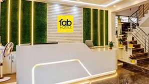 Reception - Fabhotel Marella Grand Inn (Bangalore)
