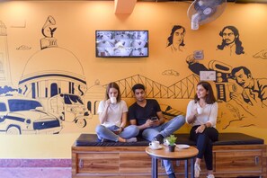 Lobby sitting area - Fabhotel Love Birds (Barasat)