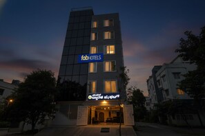 Exterior - Fabhotel Dwaraka Comfort (Bengaluru)