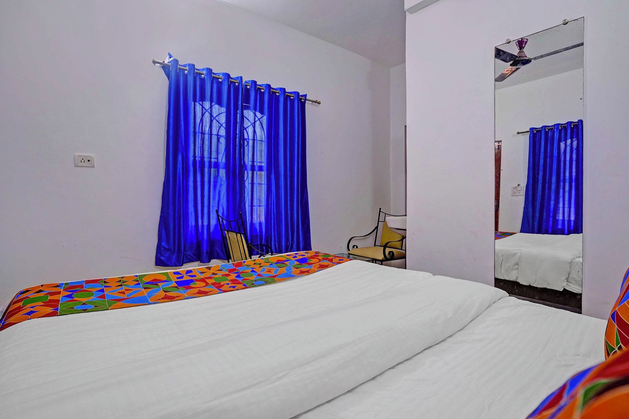 Egyptian cotton sheets, premium bedding, free WiFi, bed sheets