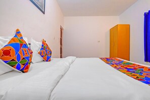 Egyptian cotton sheets, premium bedding, free WiFi, bed sheets