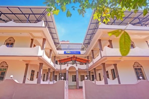 Exterior - Via 3 Olives (Mandrem)