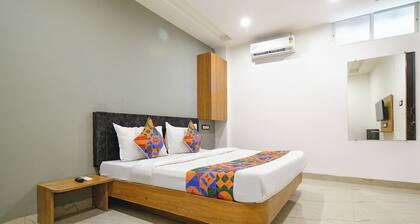 Fabhotel Paradise Inn