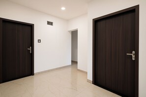 Lobby - Fabhotel Paradise Inn (Indore)