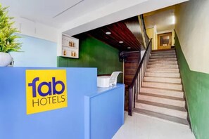 Reception - Fabhotel Bluemoon (Kanayannur)