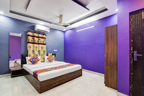 Egyptian cotton sheets, premium bedding, in-room safe, free WiFi - Fabhotel Love Birds Chinar Park (Barasat)