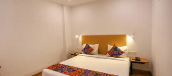 Fabhotel Sharveen Classic Inn