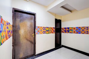 Lobby - Fabhotel Chetan Executive (Pune)