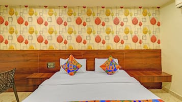 Deluxe Room | Egyptian cotton sheets, premium bedding, in-room safe, free WiFi