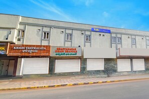 Exterior - Fabhotel Asian Park (Hyderabad)