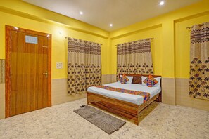 Deluxe Room | Egyptian cotton sheets, premium bedding, in-room safe, free WiFi - Via Mandakini Destination (Unnao)