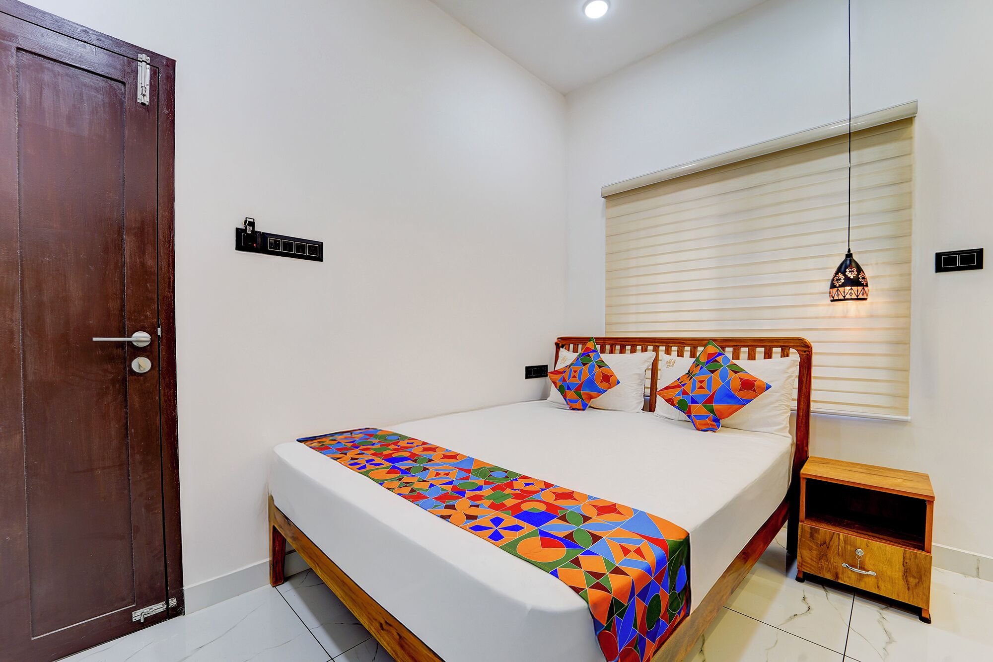 Egyptian cotton sheets, premium bedding, in-room safe, free WiFi