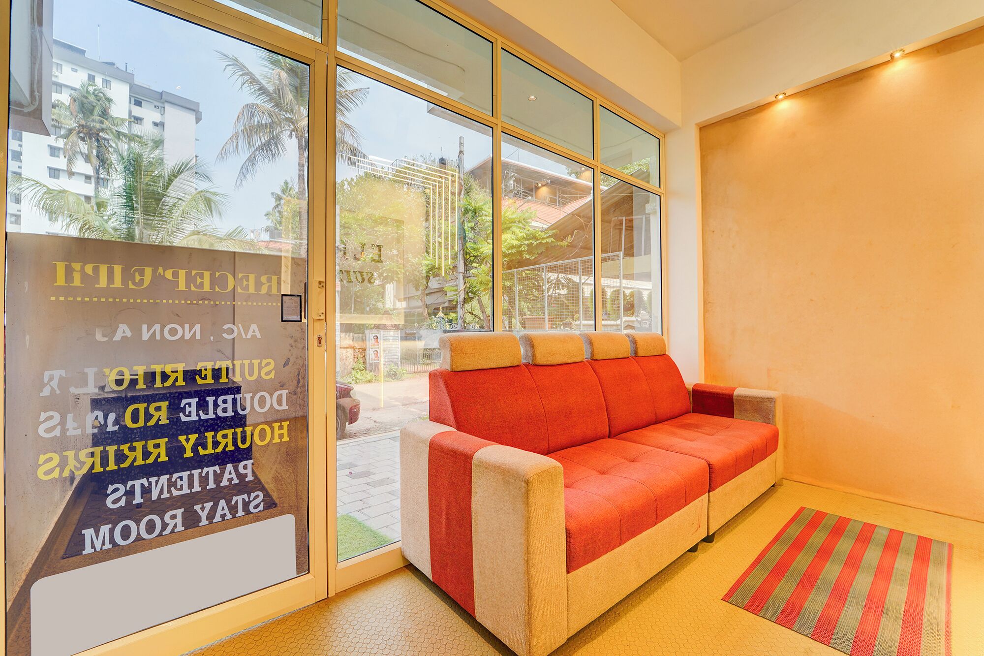 Àrea amb seients del vestíbul