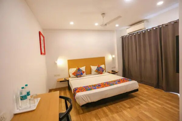 Deluxe Room | Egyptian cotton sheets, premium bedding, in-room safe, free WiFi - Fabhotel Blooming Beds Prime (Jaipur)