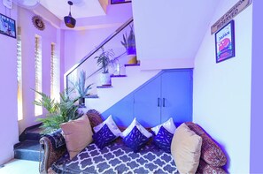 Lobby sitting area - Via Blooming Beds Prime (Jaipur)