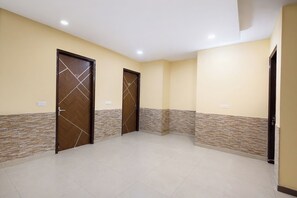 Lobby - Fabhotel Sager Inn (Gurugram)