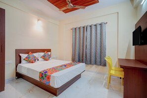 Deluxe Room | Egyptian cotton sheets, premium bedding, in-room safe, free WiFi - Via Aero Nest (Bengaluru)