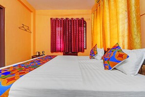 Egyptian cotton sheets, premium bedding, in-room safe, free WiFi - Via Fort Beach Residency (Kochi)
