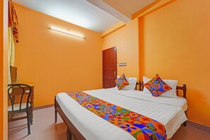 Egyptian cotton sheets, premium bedding, in-room safe, free WiFi - Via Fort Beach Residency (Kochi)