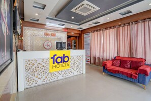 Reception - Fabhotel Fortune Suites Hebbal (Bangalore)