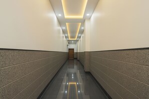 Lobby - Fabhotel Kesar Inn (Jaipur)