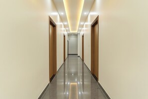 Lobby - Fabhotel Kesar Inn (Jaipur)