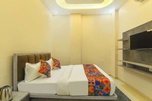 Deluxe Room | Egyptian cotton sheets, premium bedding, in-room safe, free WiFi - Fabhotel Kesar Inn (Jaipur)