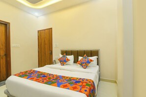 Deluxe Room - Fabhotel Kesar Inn (Jaipur)