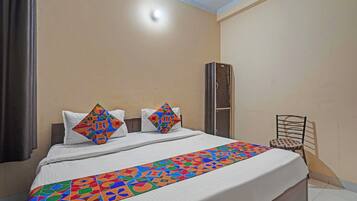 Egyptian cotton sheets, premium bedding, in-room safe, free WiFi